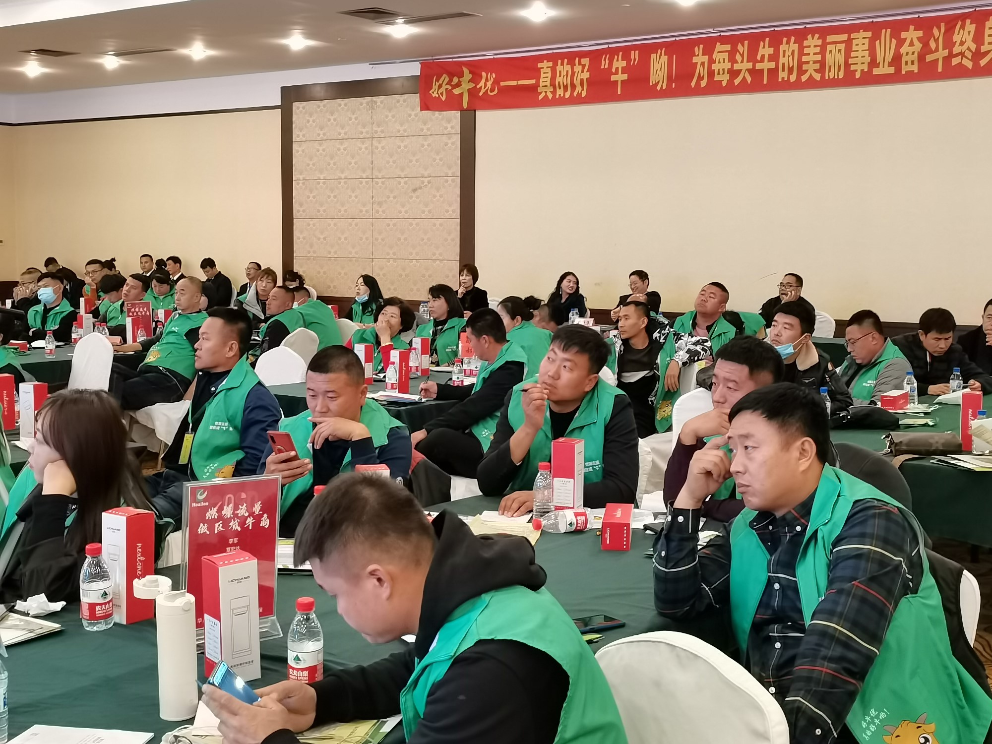 《燃爆流量 做區(qū)域“?！鄙獭返拈L春站